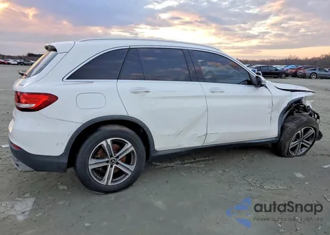 2018 Mercedes-Benz Glc 300 4Matic z USA, uszkodzony, nr VIN WDC0G4KB5JV115466